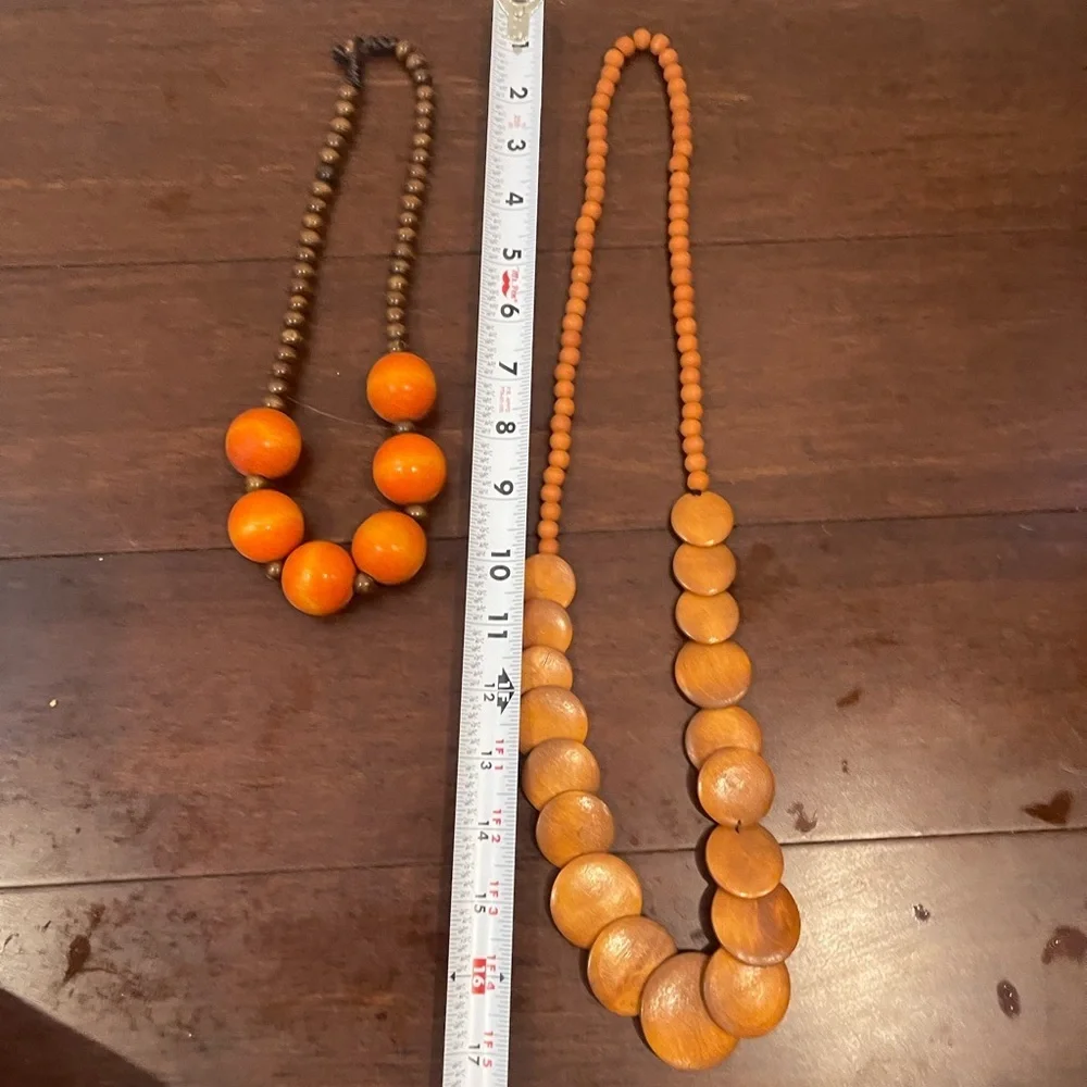 set of 2 shein Orange Beaded Necklaces